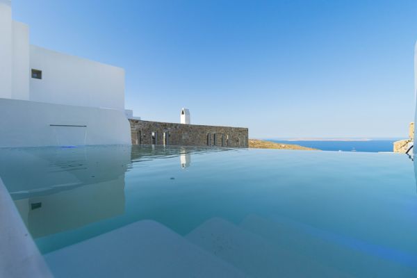 villa-panamera-mykonos-11room-private-villa-13-outside-viewBD63D2AB-D140-74C8-99B3-2DB3989887CD.jpg